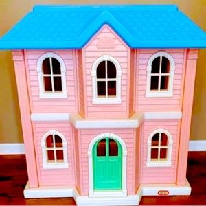 Vintage Little Times Dollhouse with furniture